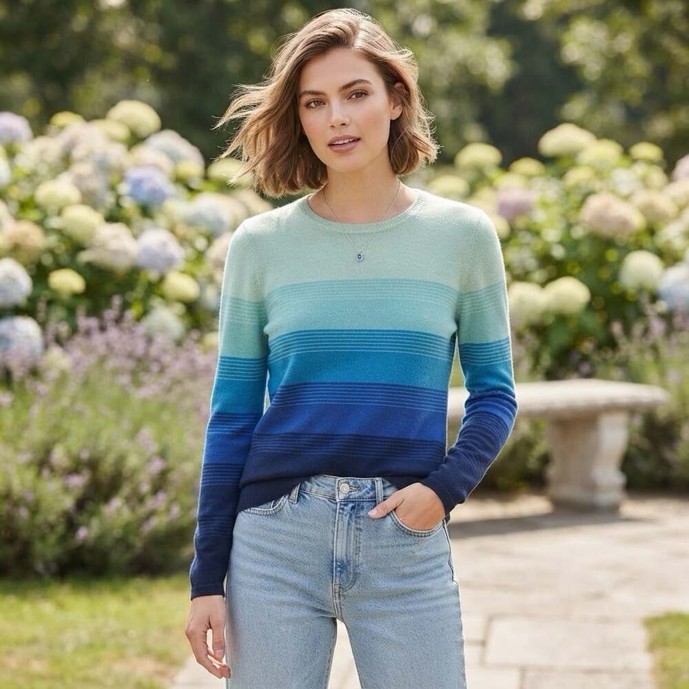 Charter Club Sz M 100% Cashmere Blue Multicolor Striped Crew Neck Luxury Sweater